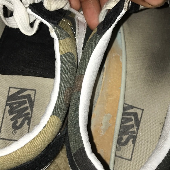 Vans - Picture 4 of 5